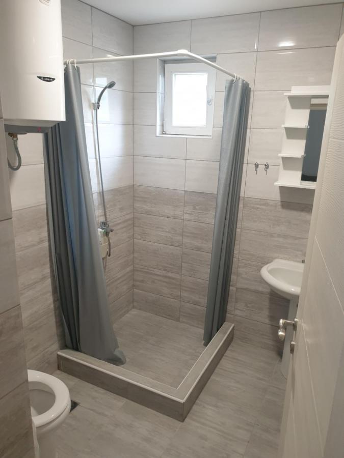 Vikendica apartments Dunav MS Celarevo Buitenkant foto