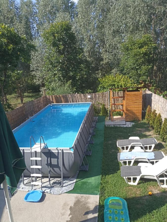 Vikendica apartments Dunav MS Celarevo Buitenkant foto